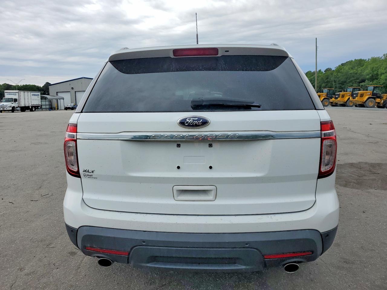 2015 Ford Explorer Xlt - Image 6