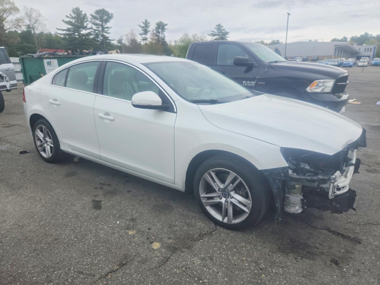 2015 Volvo S60 Premier - Image 4