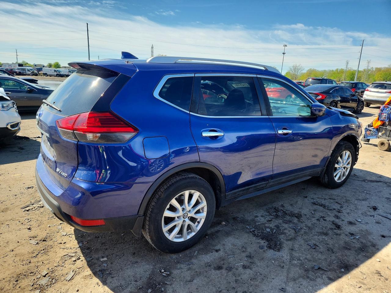 2017 Nissan Rogue S - Image 3