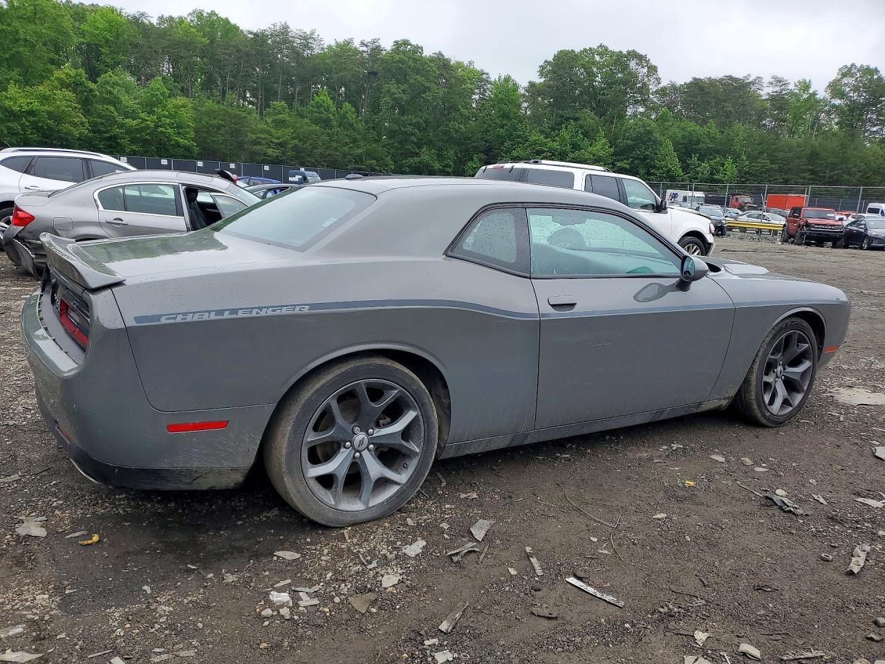 2018 Dodge Challenger Sxt - Image 3