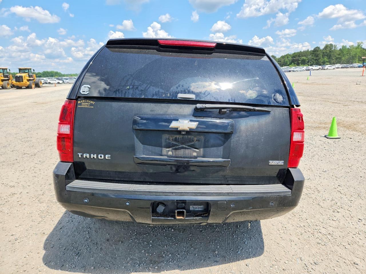 2008 Chevrolet Tahoe C1500 - Image 6