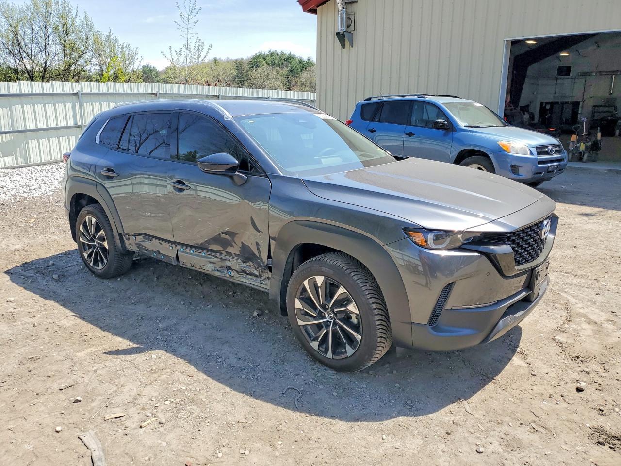2026 Mazda Cx-50 Premium Plus - Image 4
