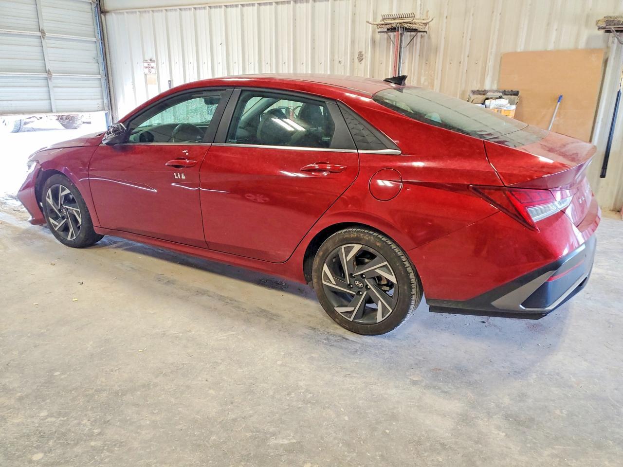 2024 Hyundai Elantra Limited - Image 2