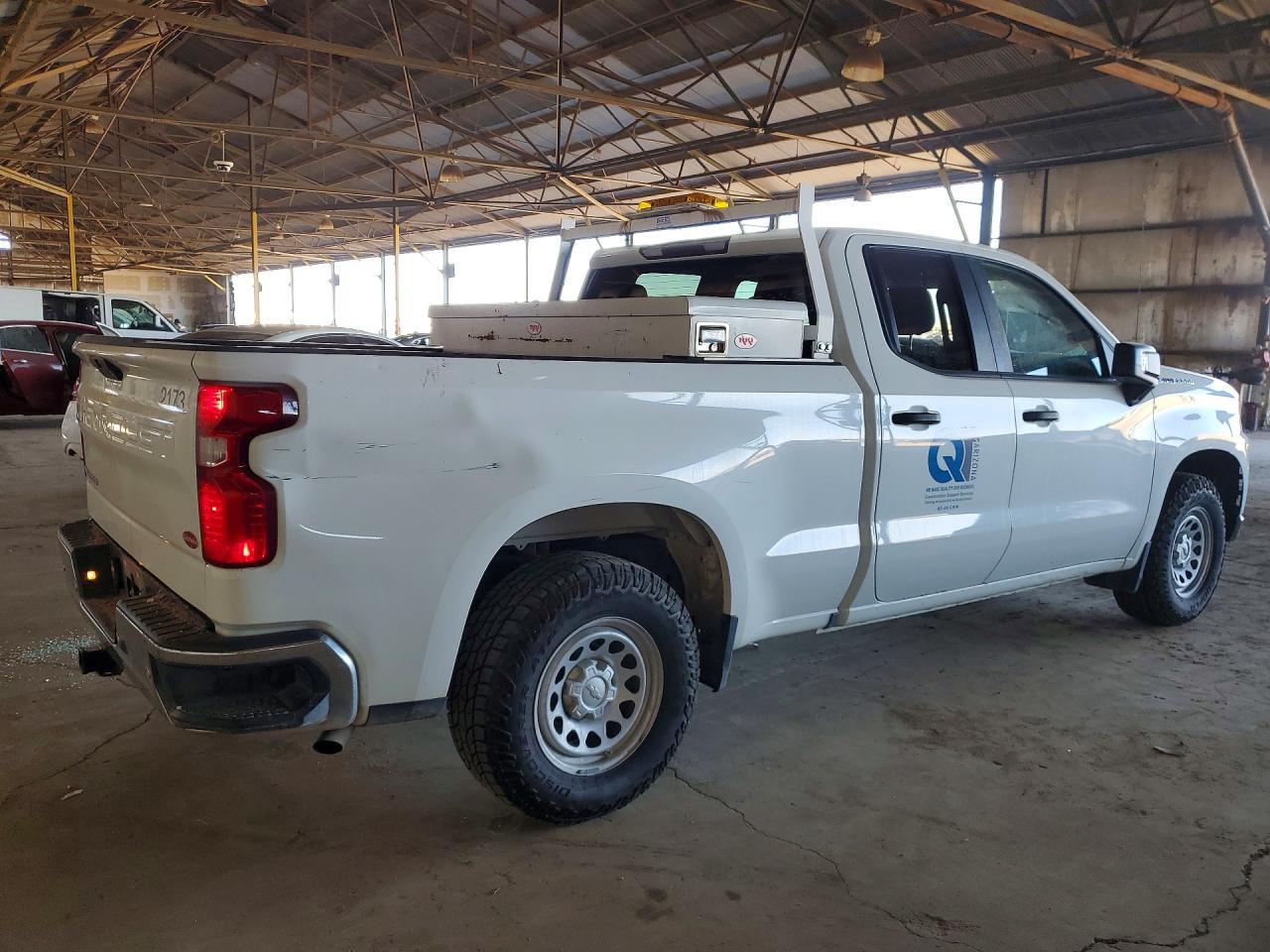 2020 Chevrolet Silverado C1500 - Image 3