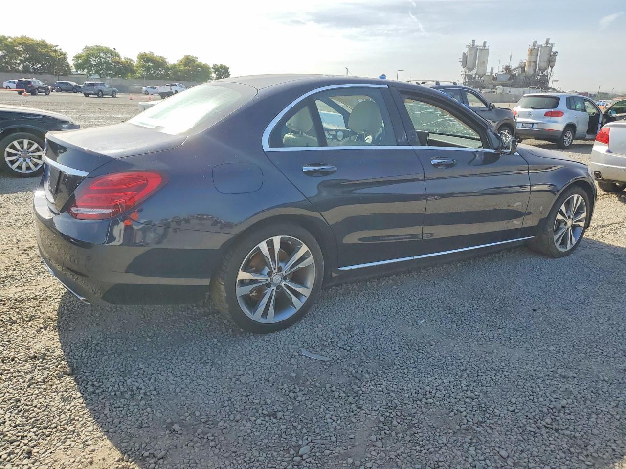 2015 Mercedes-Benz C 300 4Matic - Фото 3
