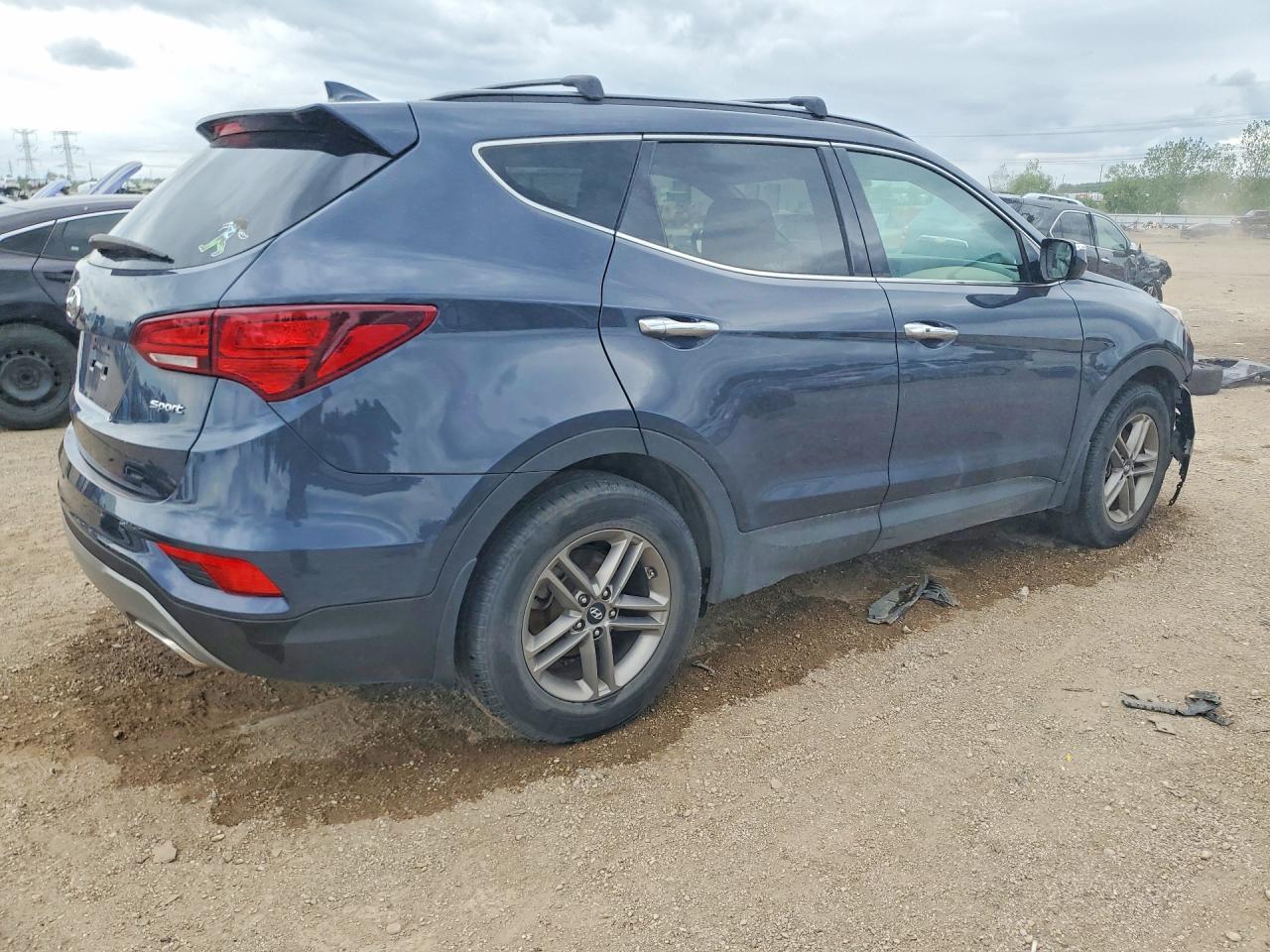 2018 Hyundai Santa Fe Sport 2.4L - Image 3