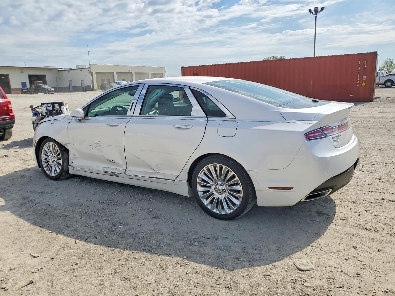 2016 Lincoln Mkz - Image 2