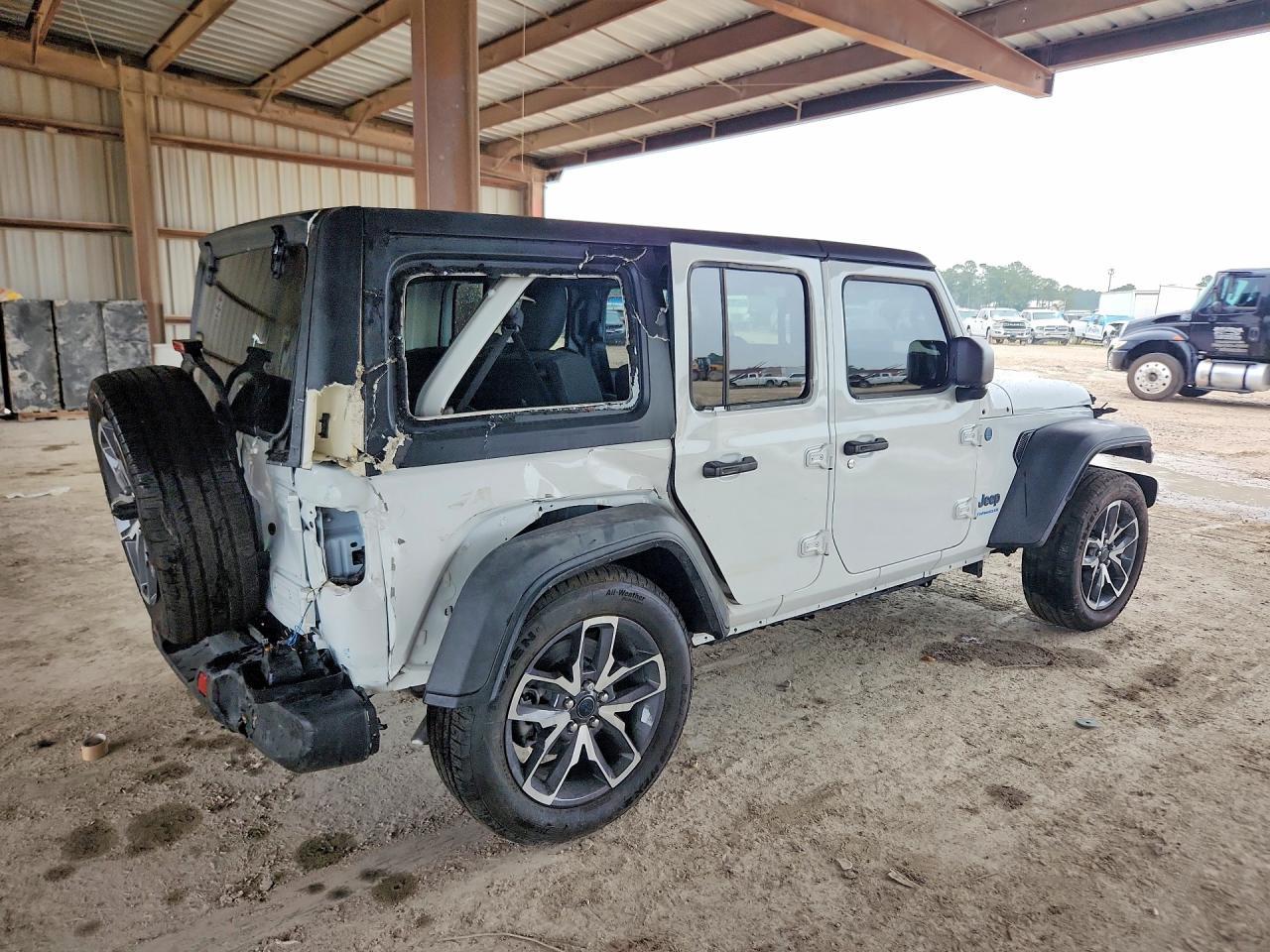 2025 Jeep Wrangler Sport 4Xe - Image 3