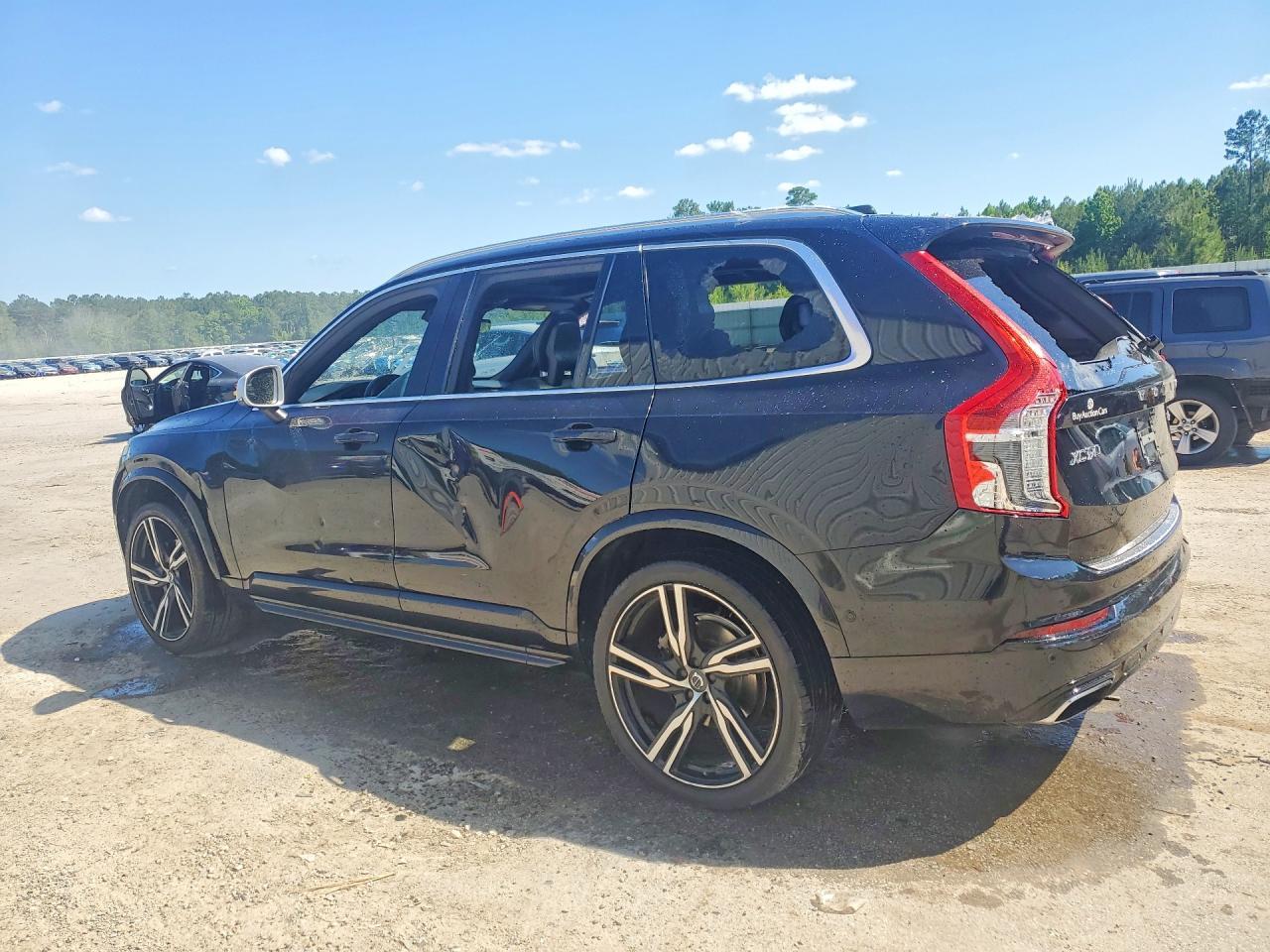 2016 Volvo Xc90 T6 - Image 2