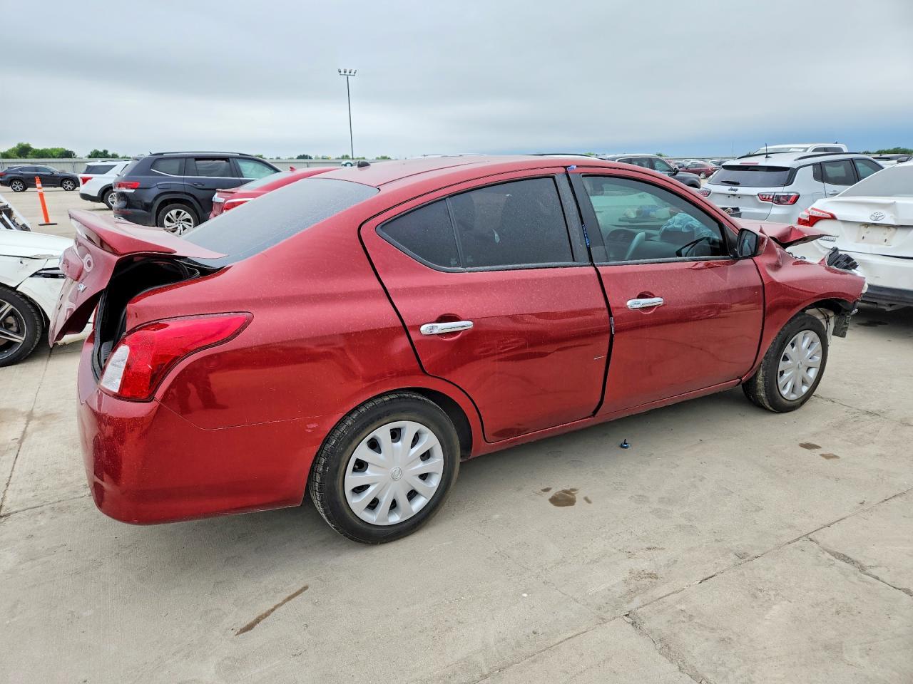 2019 Nissan Versa Sv - Фото 3