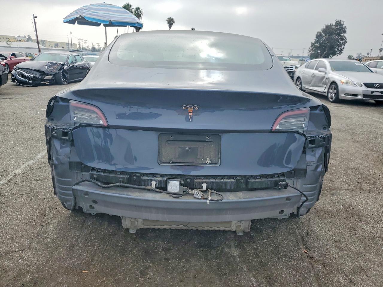 2023 Tesla Model 3 - Фото 6