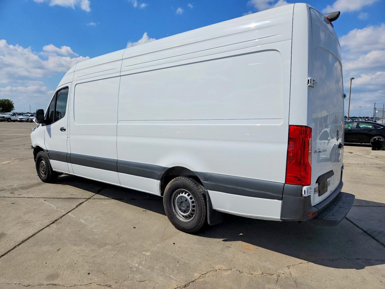 2024 Mercedes-Benz Sprinter 2500 - Image 2