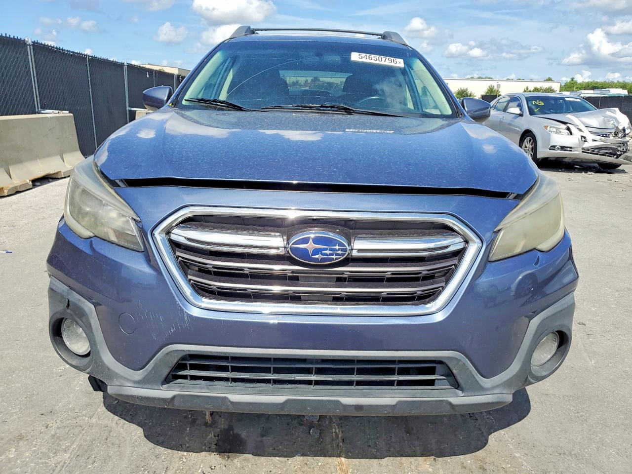 2018 Subaru Outback 2.5I Premium - Image 5
