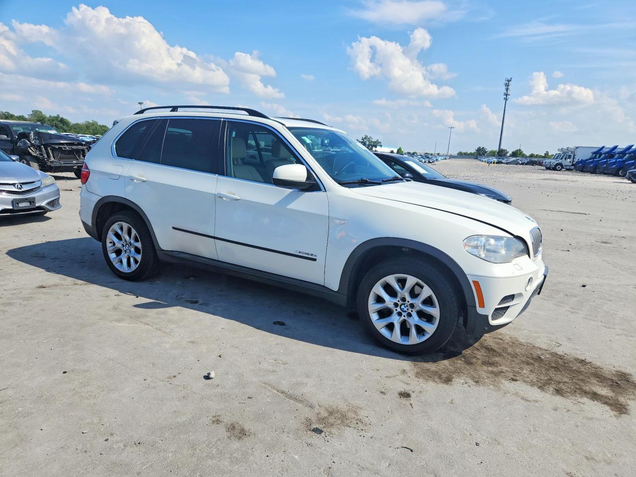 2013 BMW X5 xDrive35D - Image 4