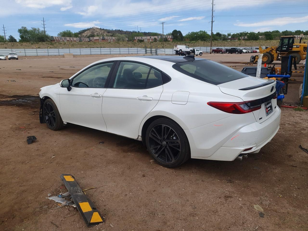 2025 Toyota Camry Xse - Фото 2