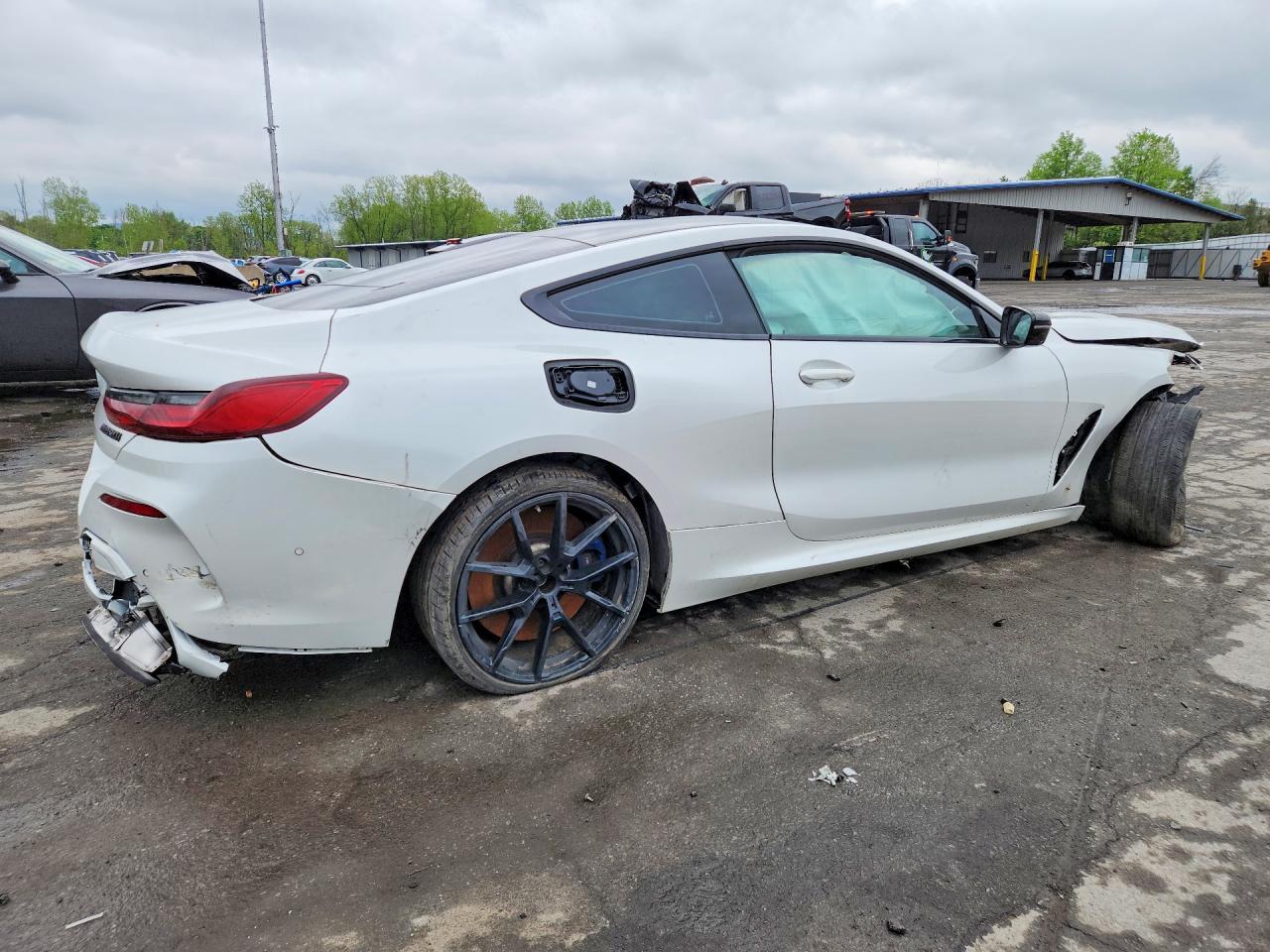 2020 BMW M850Xi - Фото 3