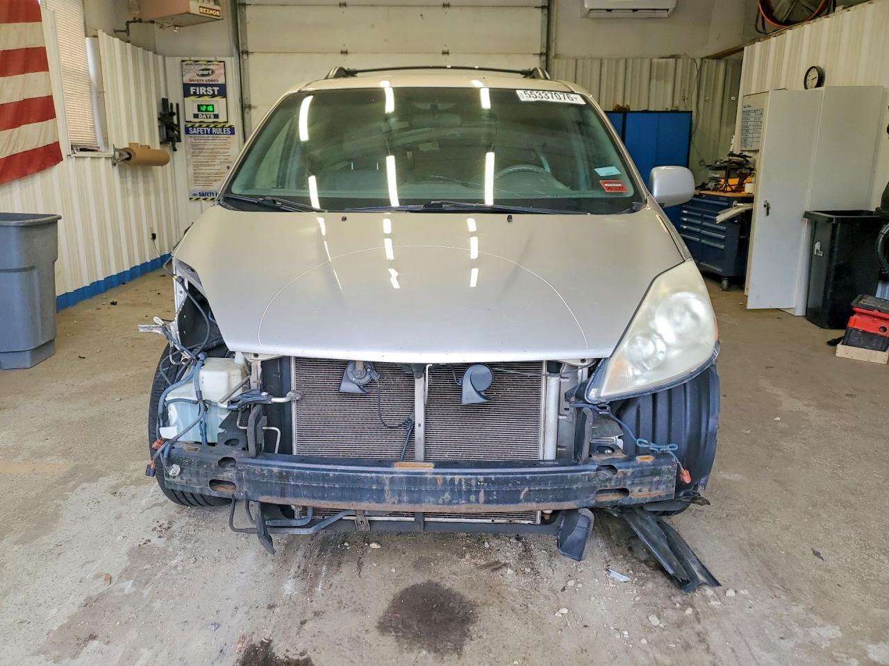 2009 Toyota Sienna - Фото 5