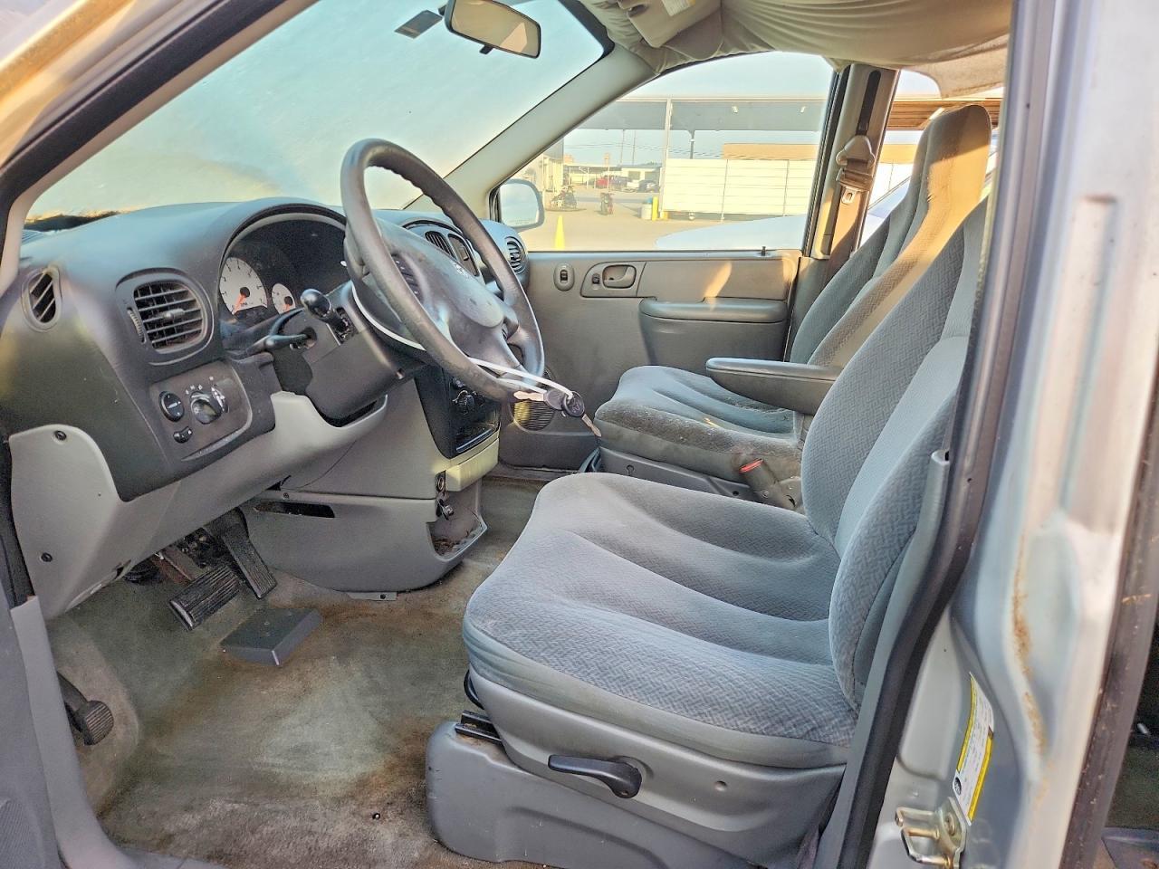 2005 Dodge Caravan - Фото 7