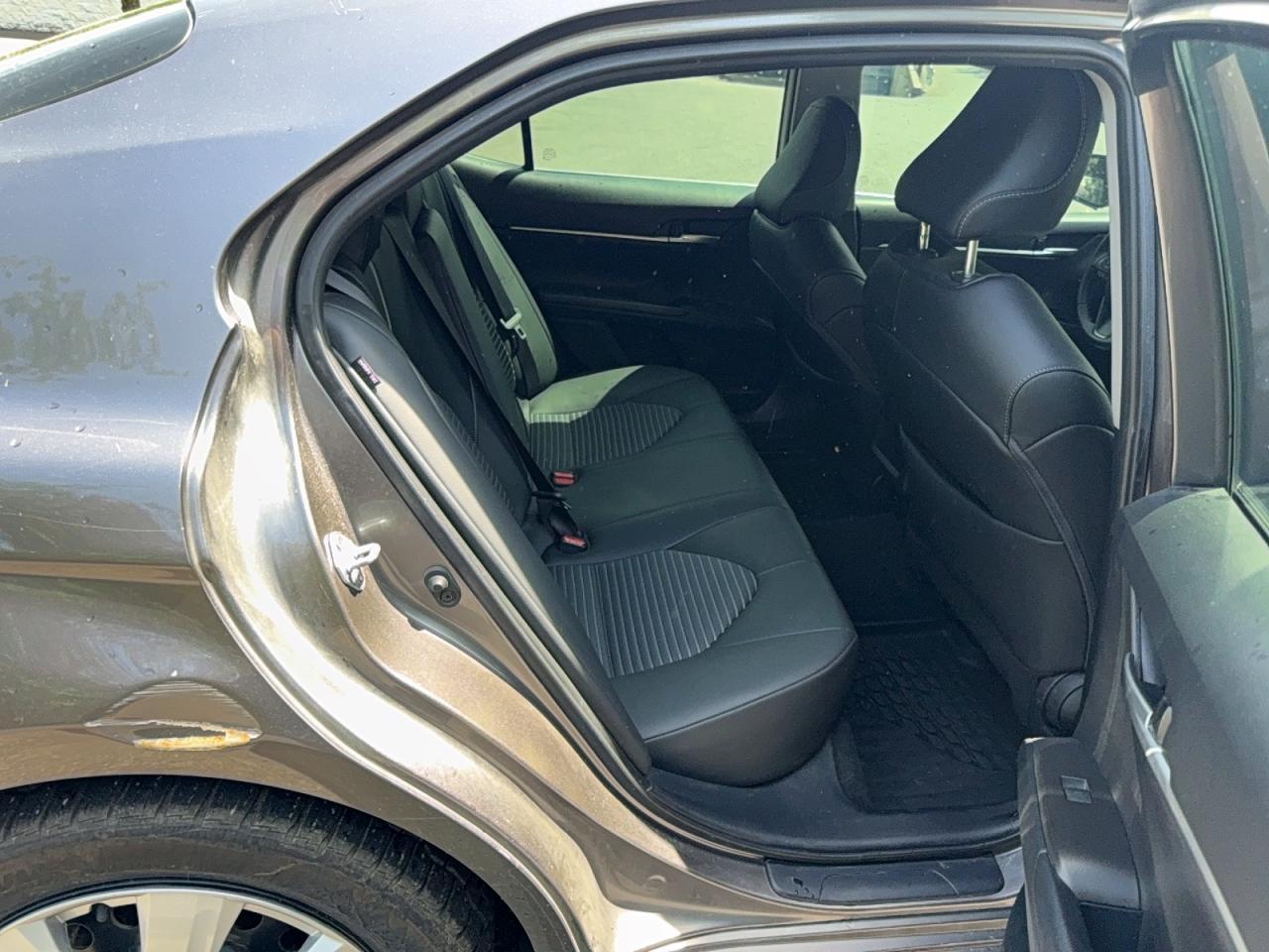 2023 Toyota Camry Se - Фото 6