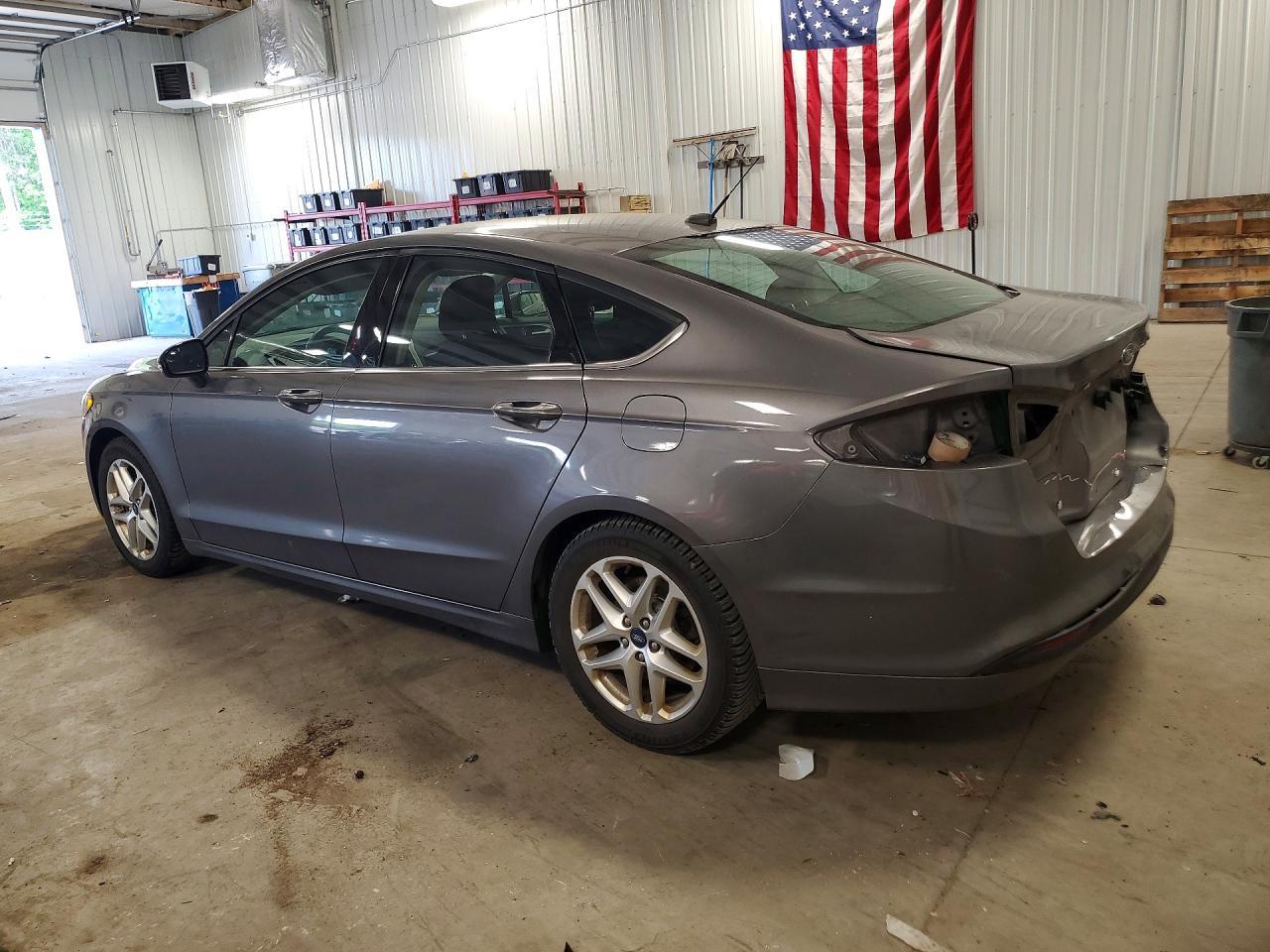 2013 Ford Fusion Se - Фото 2