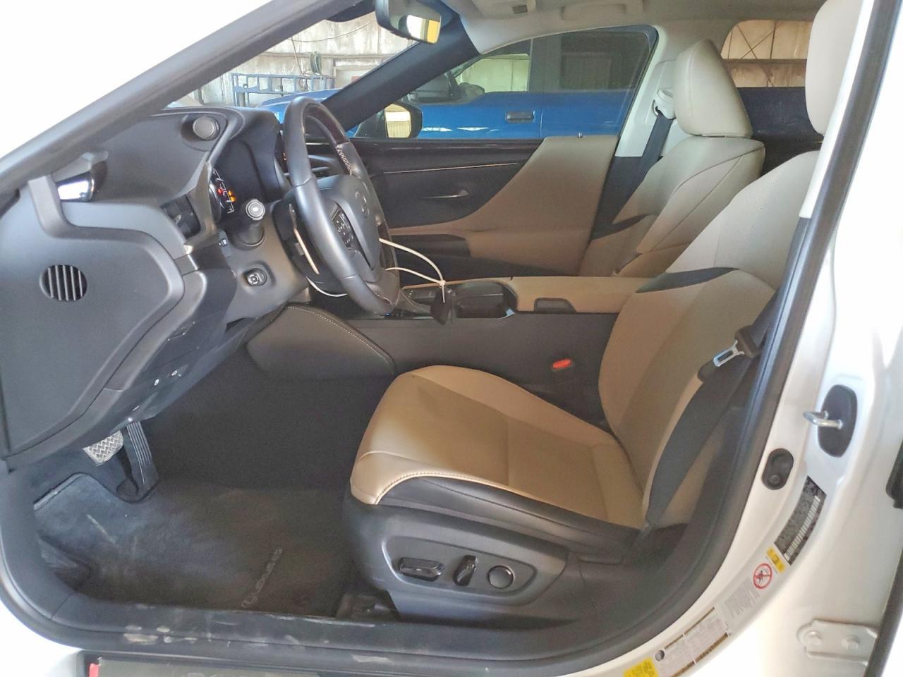 2019 Lexus Es 300H - Фото 7