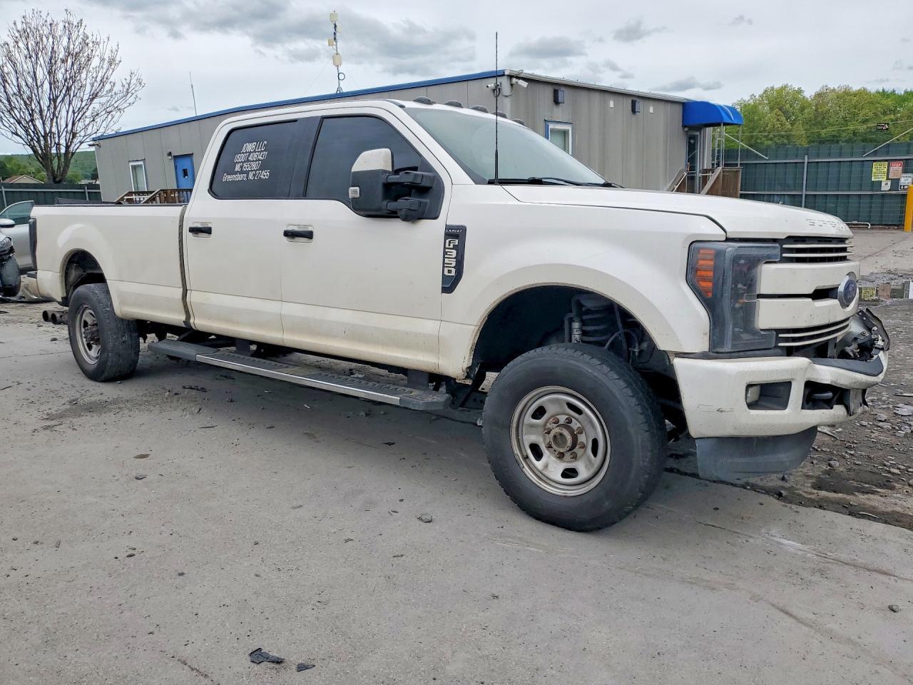 2017 Ford F350 Super Duty - Image 4