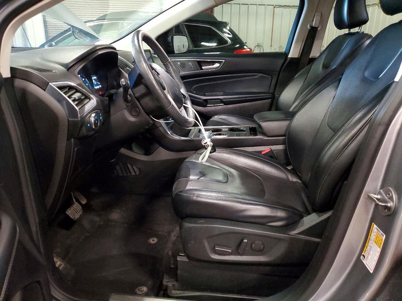 2022 Ford Edge Titanium - Фото 7