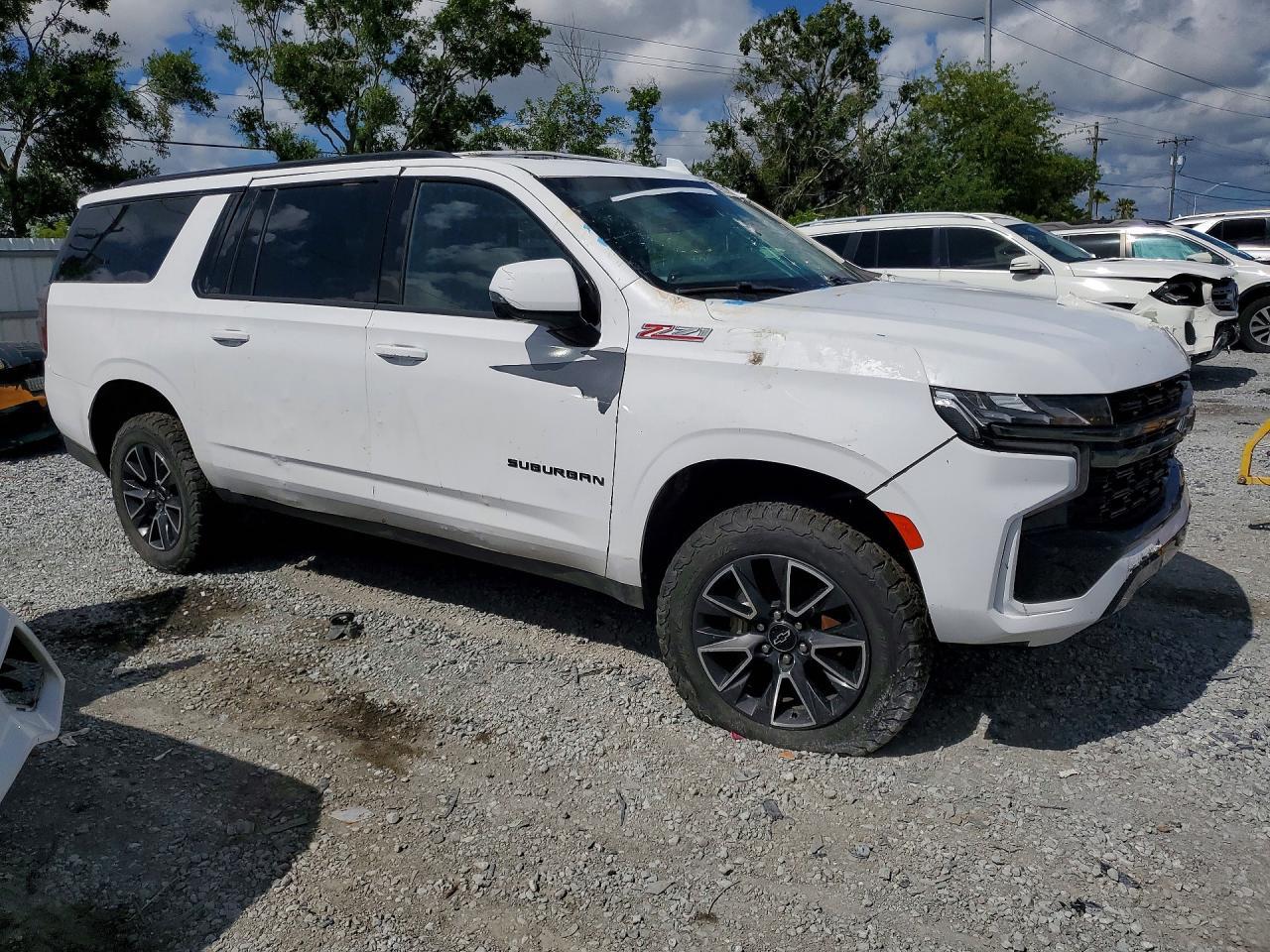 2021 Chevrolet Suburban K1500 Z71 - Image 4