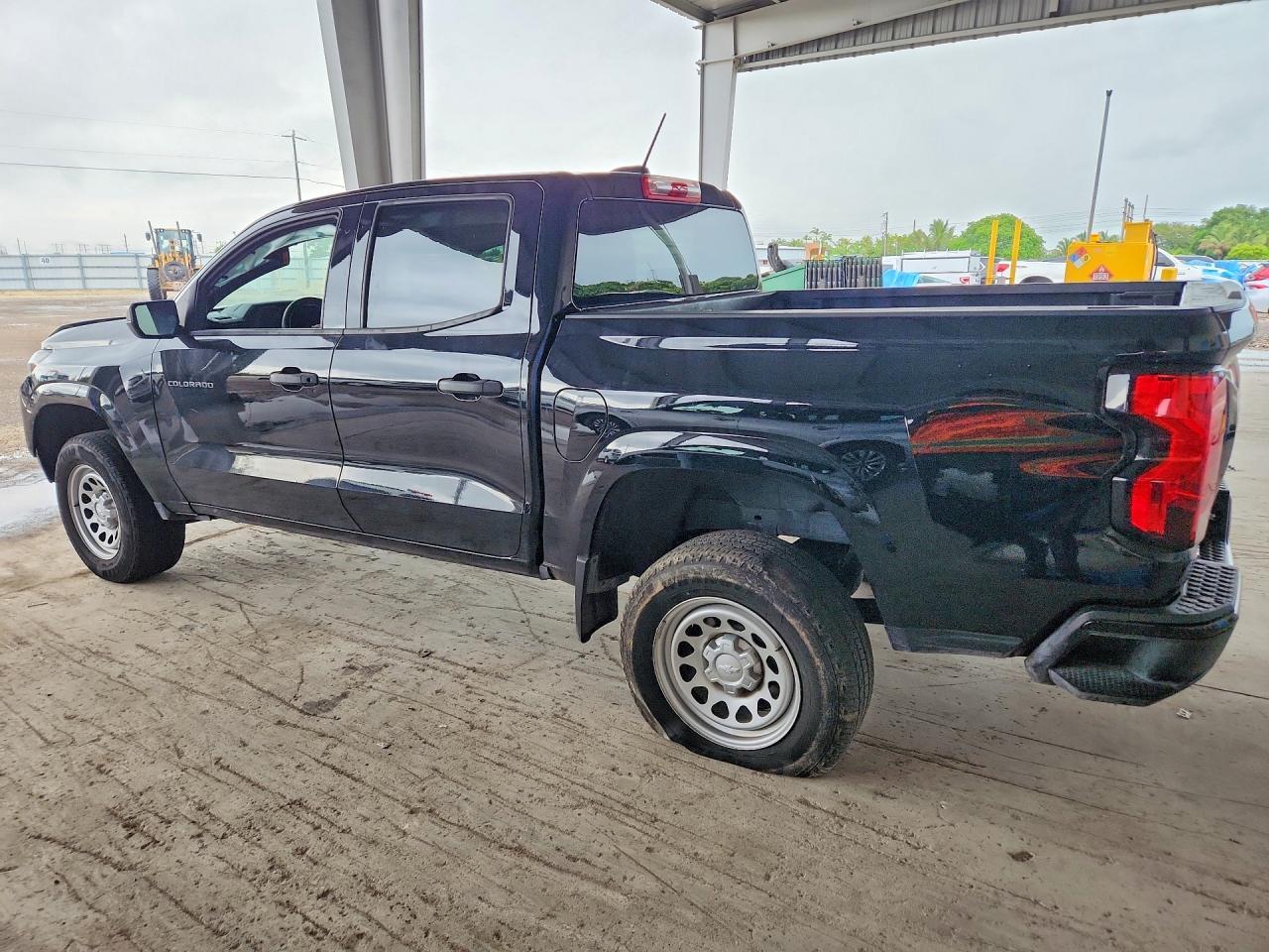 2023 Chevrolet Colorado - Image 2