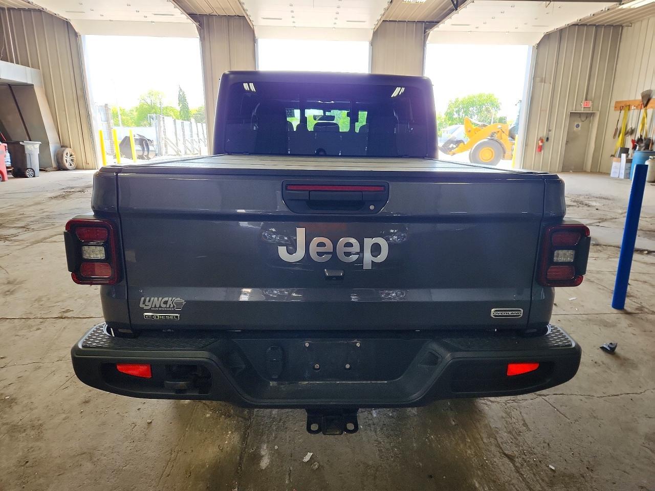 2022 Jeep Gladiator Overland - Image 6