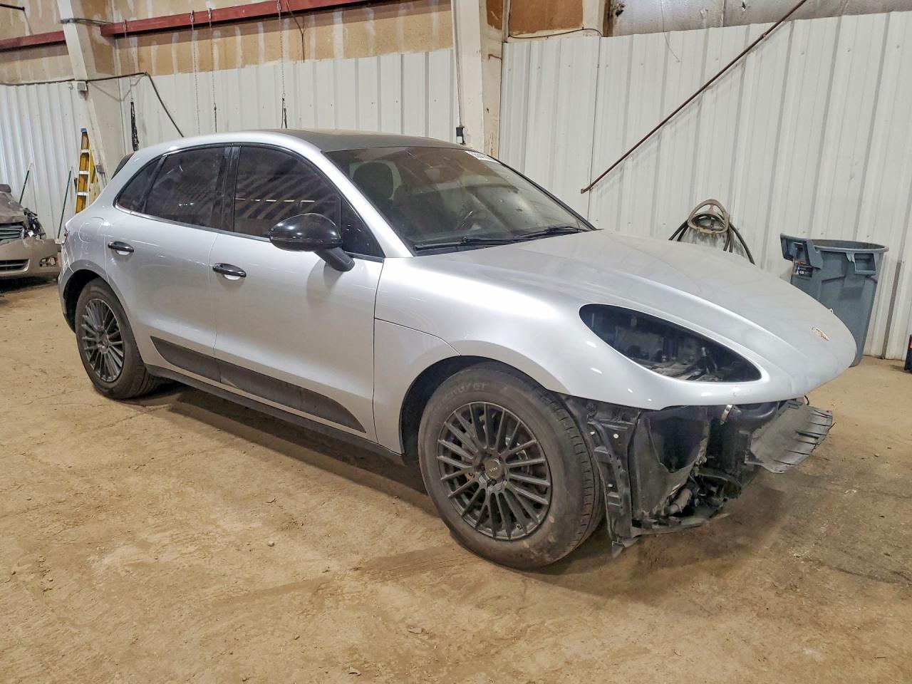 2015 Porsche Macan S - Image 4