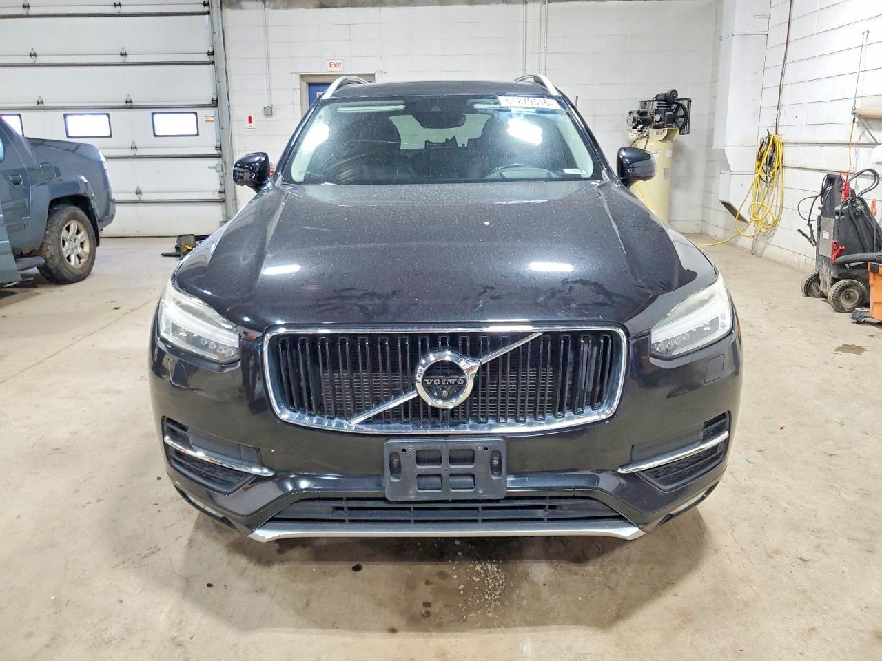 2016 Volvo Xc90 T6 - Image 5