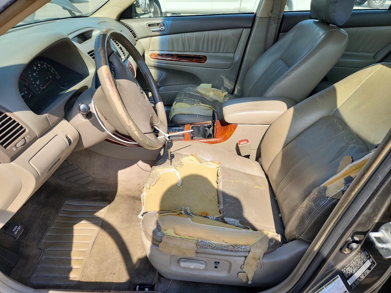 2004 Toyota Camry Xle V6 - Image 7