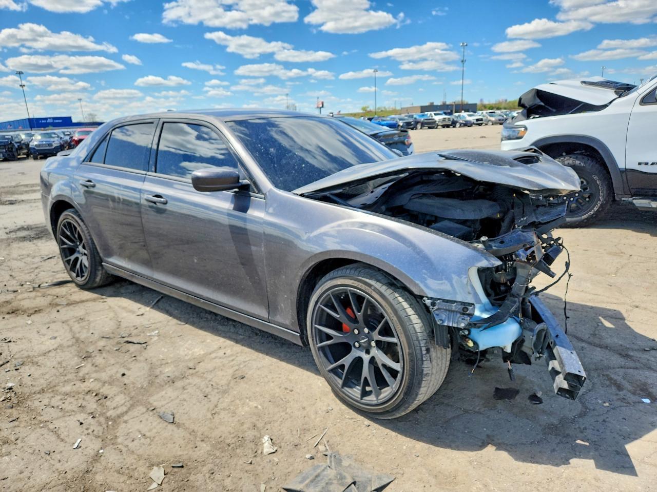 2016 Chrysler 300 S - Фото 4