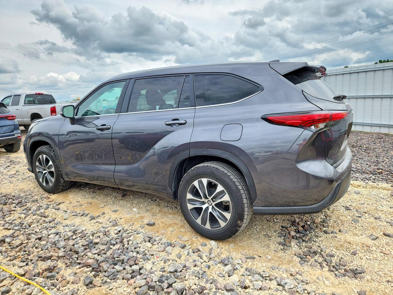 2023 Toyota Highlander Xle - Фото 2