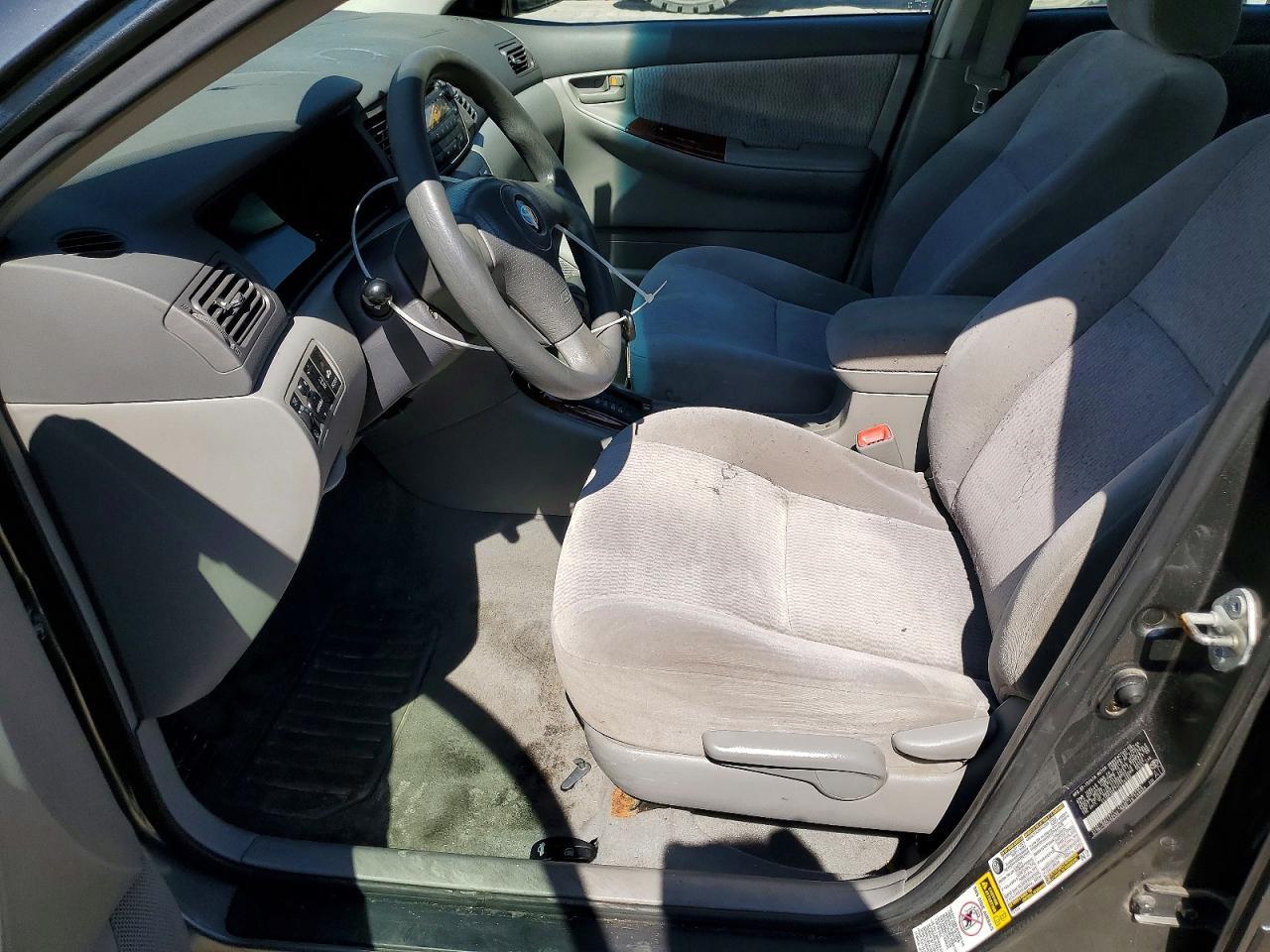 2005 Toyota Corolla Le - Image 7