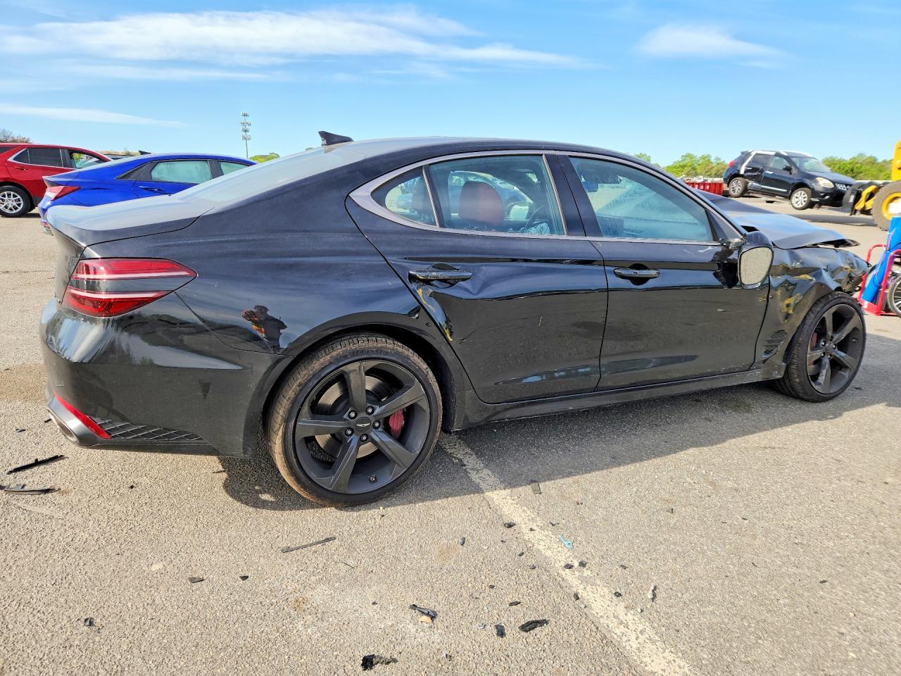 2026 Genesis G70 Sport Prestige - Фото 3