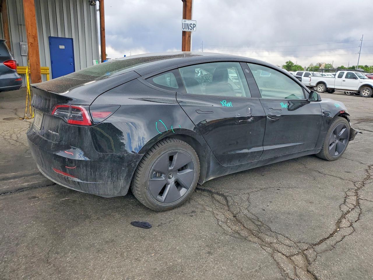 2022 Tesla Model 3 - Фото 3