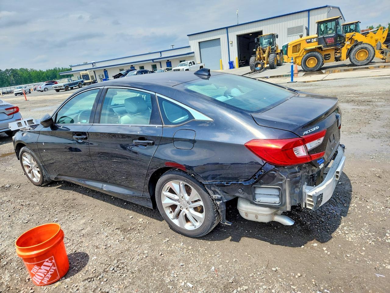 2018 Honda Accord Lx - Фото 2