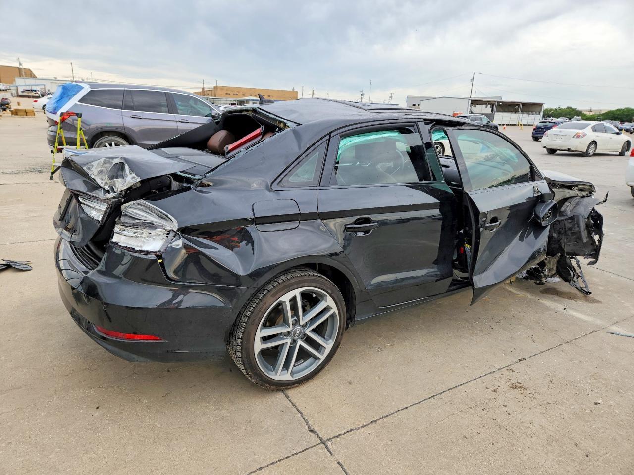 2020 Audi A3 Premium - Фото 3