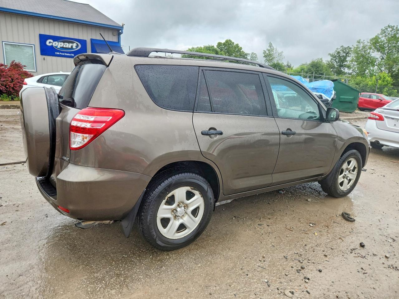 2011 Toyota Rav4 Base - Фото 3