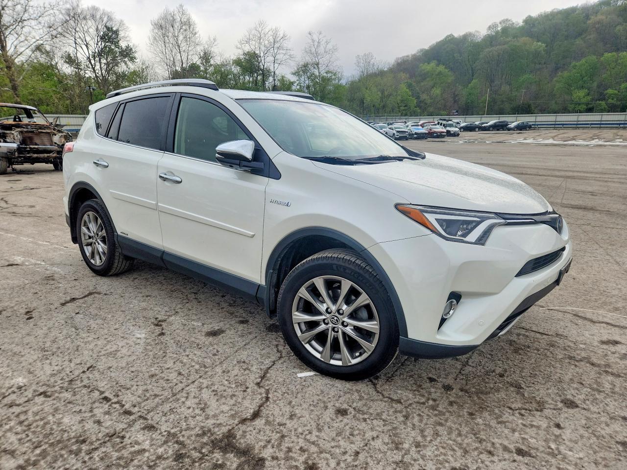 2016 Toyota Rav4 Hv Limited - Фото 4