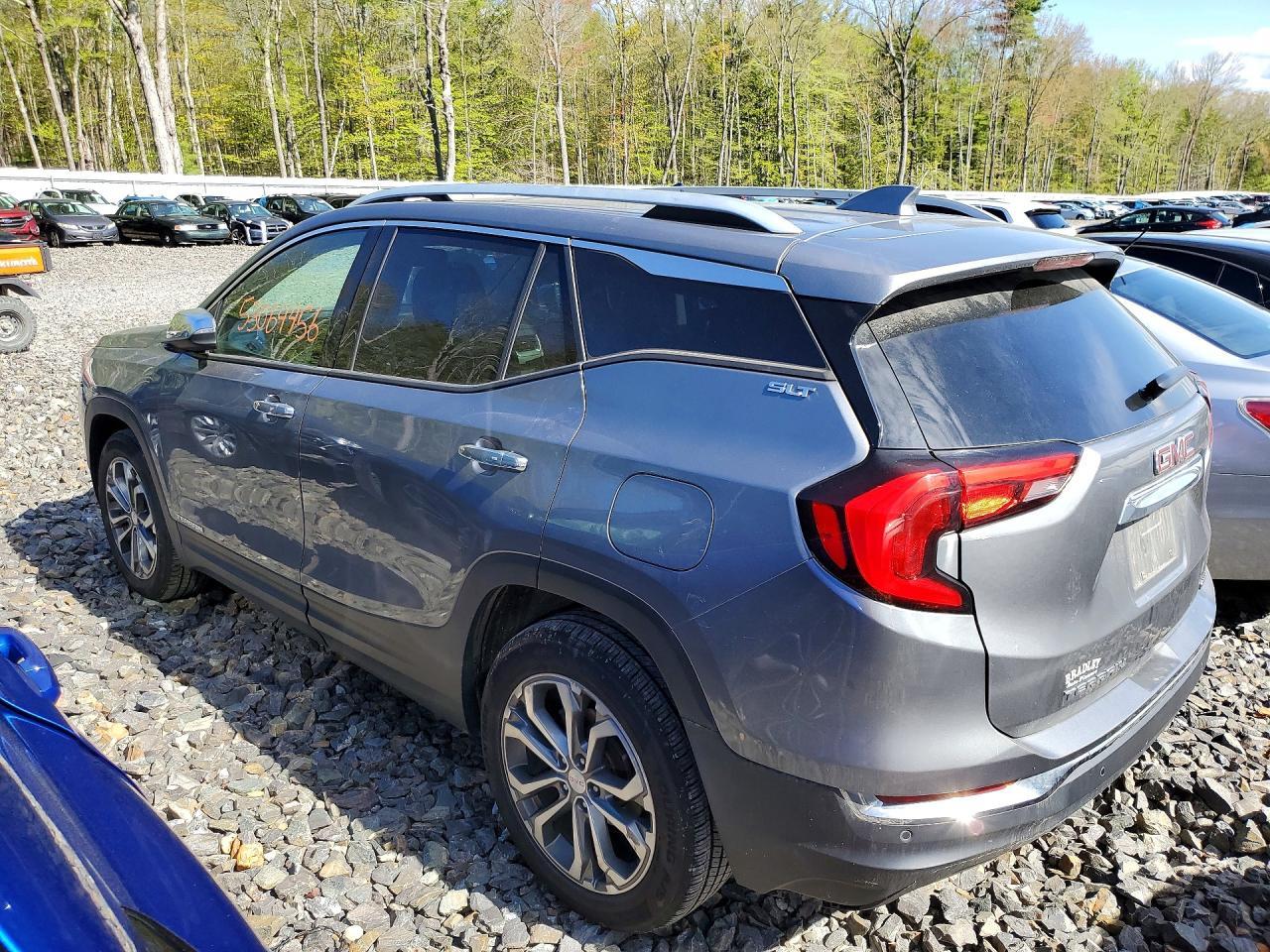 2019 GMC Terrain Slt - Image 2