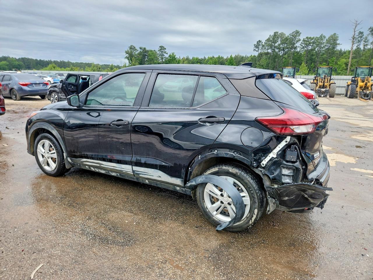 2023 Nissan Kicks S - Фото 2