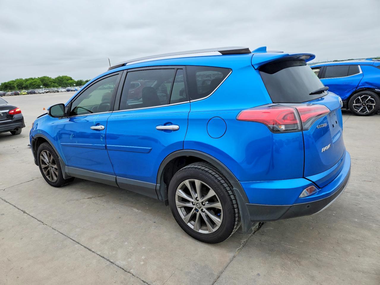 2017 Toyota Rav4 Limited - Фото 2