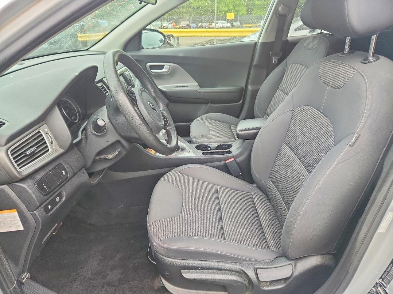 2017 Kia Niro Lx - Фото 7