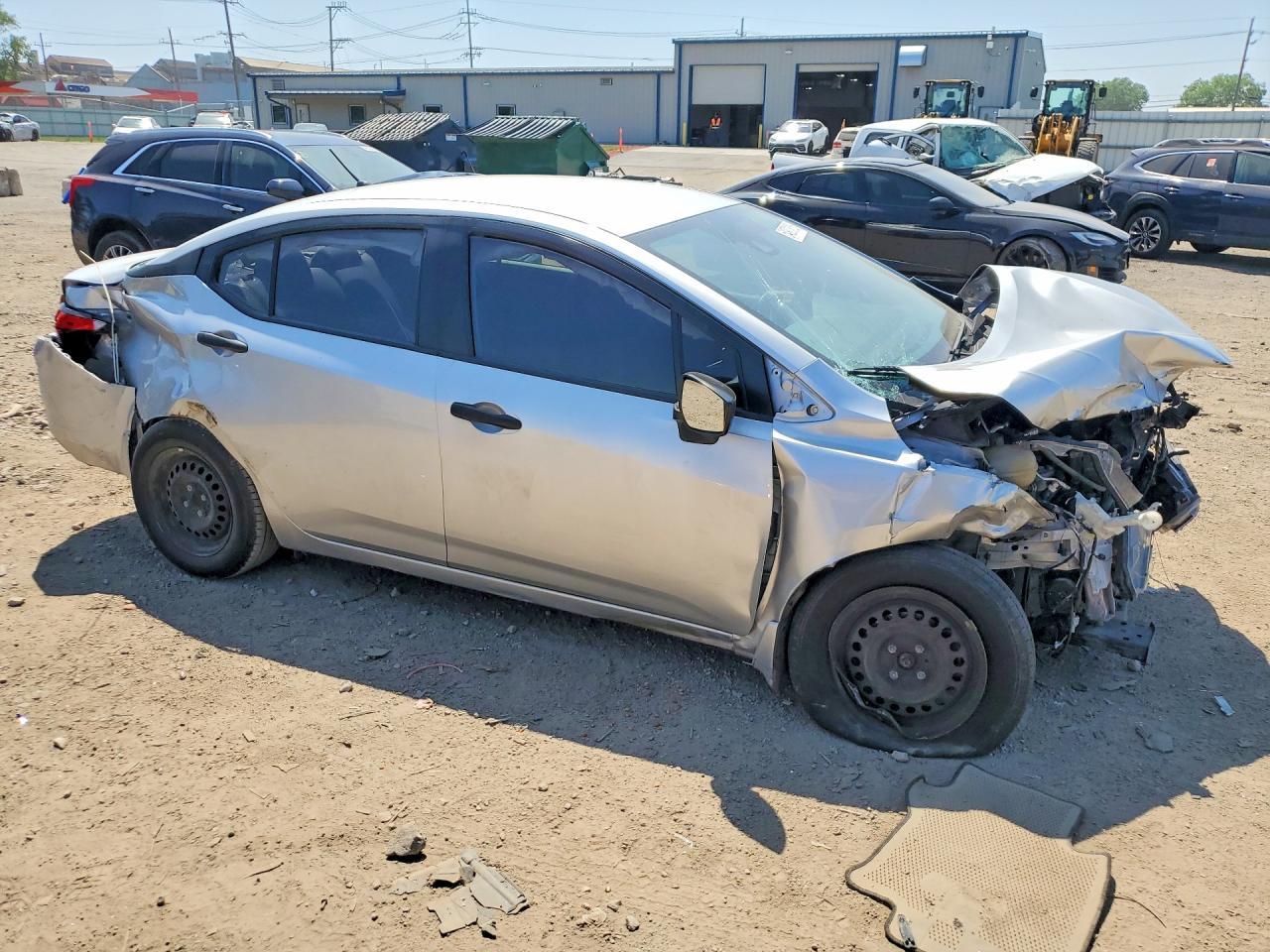 2021 Nissan Versa S - Фото 4