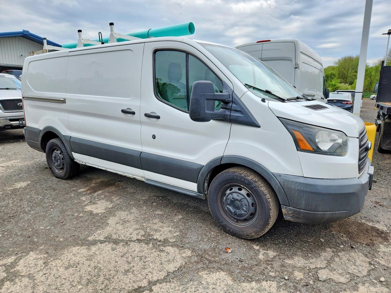 2016 Ford Transit T-150 - Фото 4