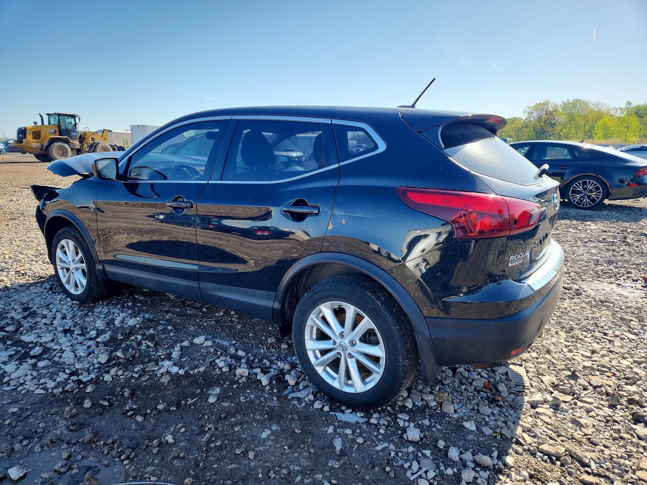 2017 Nissan Rogue Sport S - Image 2