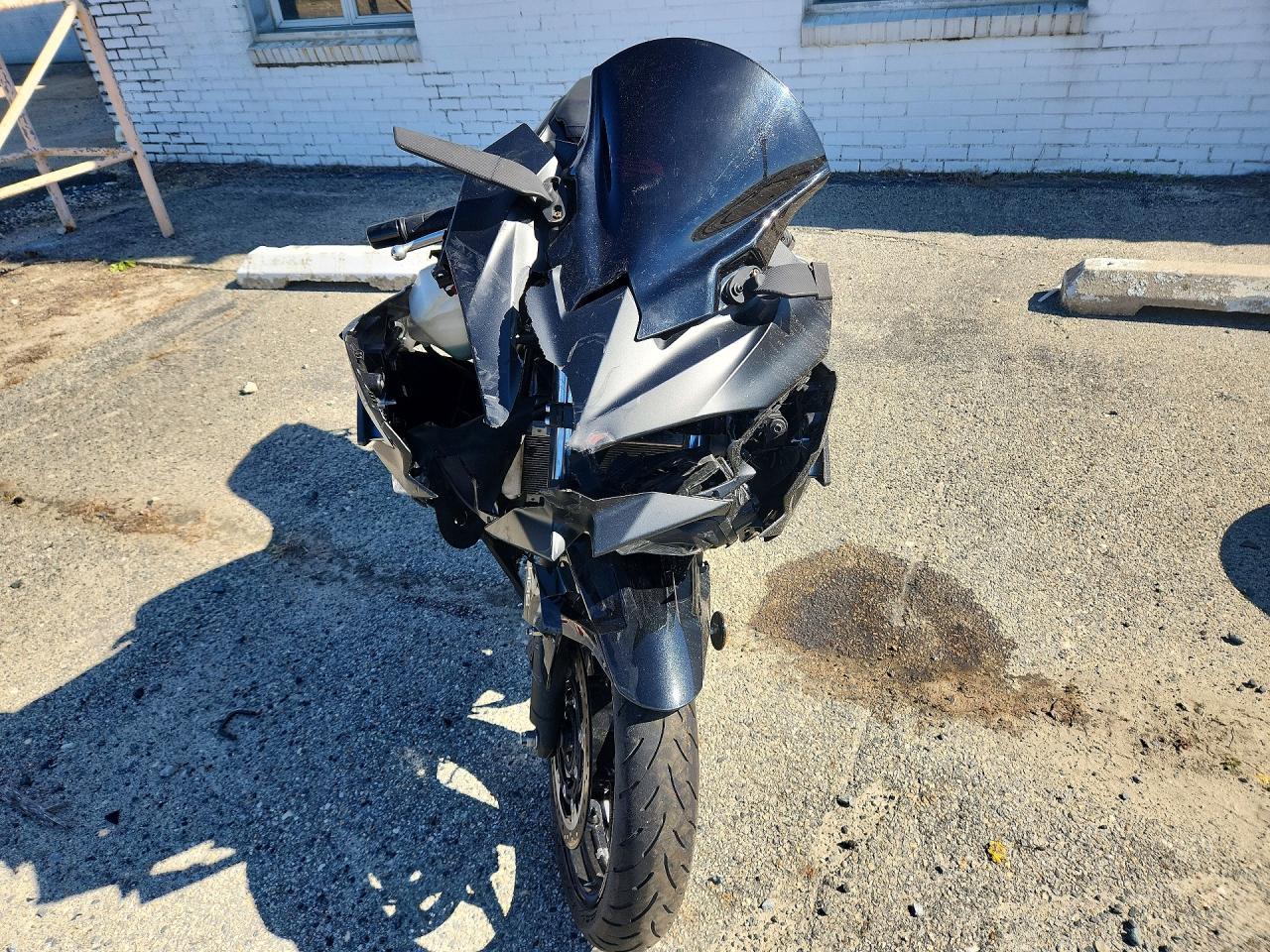 2025 Kawasaki Ex500 - Фото 2